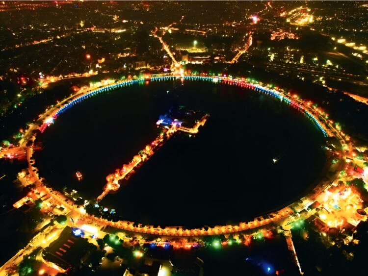 કાંકરિયા તળાવ